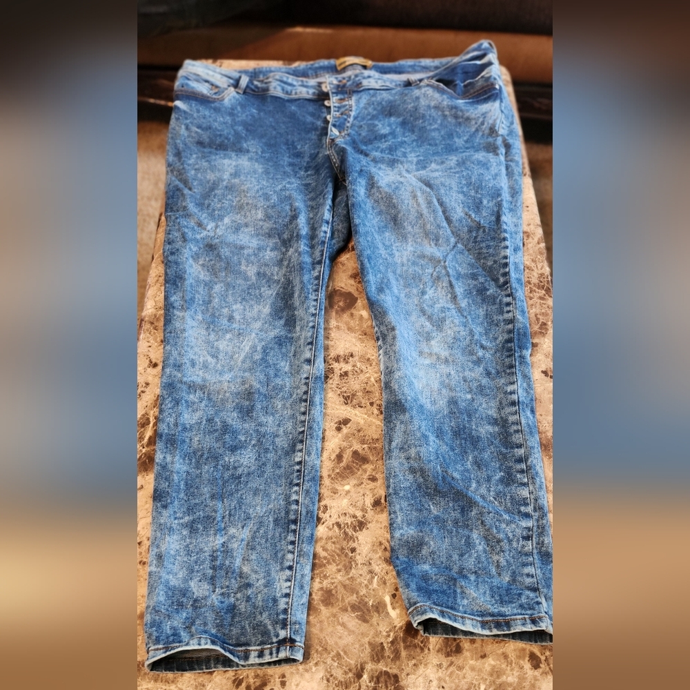 Ladies Blue Jeans